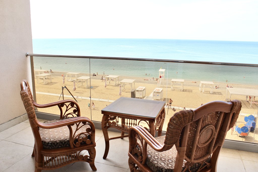 Евпатория: Апартаменты 26 ЖК Золотые пески