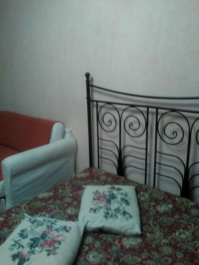 Санкт-Петербург: Philisa Na Dybenko 24/1