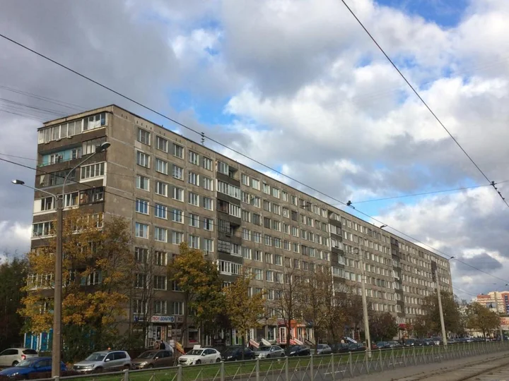 Санкт-Петербург: Philisa Na Dybenko 24/1