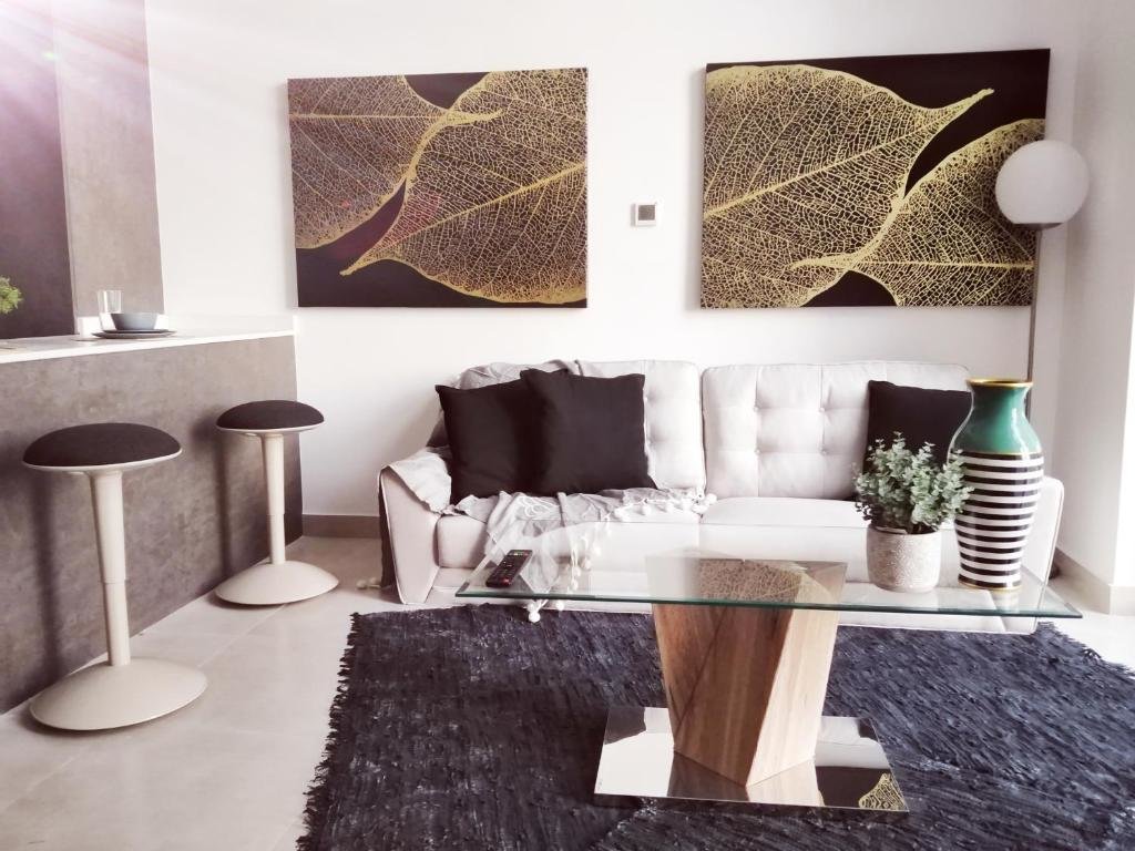 Дубай: JVC Elegant and Cozy 1 Bedroom Apartment