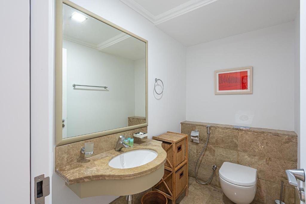 Дубай: HiGuests - Luxurious 1BR in Palms with Private Beach Access