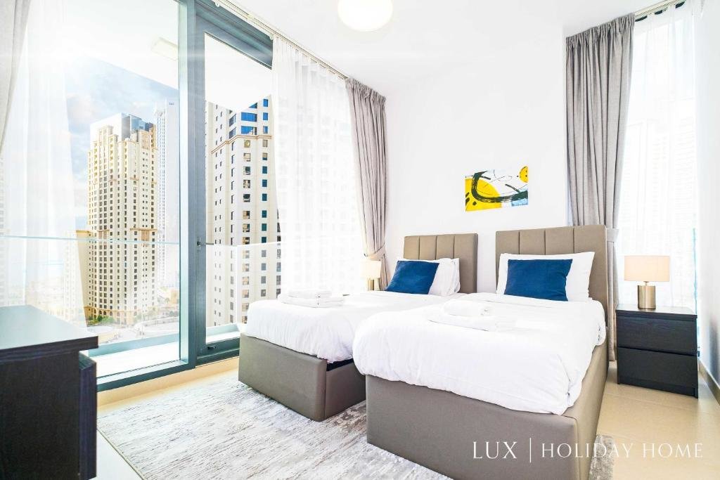Дубай: LUX Contemporary Suite with Full Marina View 6