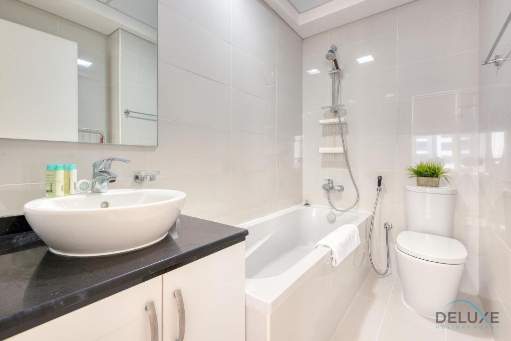 Дубай: Fresh 2BR Apartment at Park Central Business Bay by Deluxe Holiday Homes