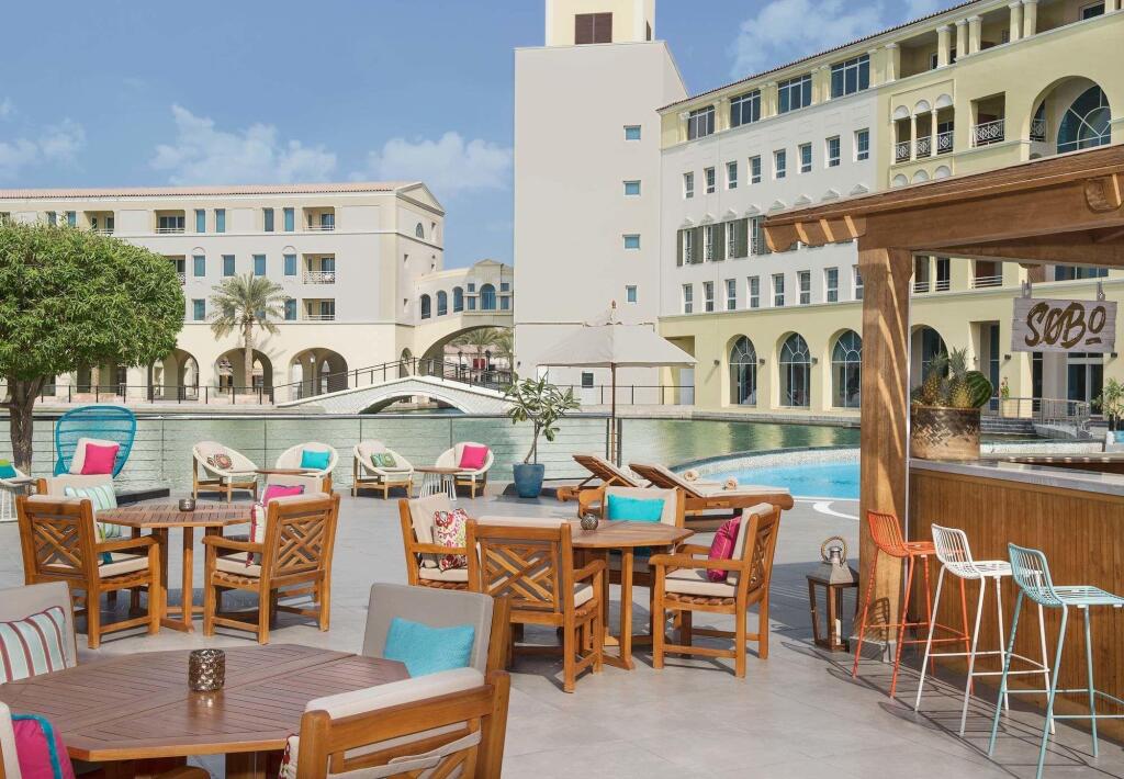 Дубай: Copthorne Lake View Executive Apartments