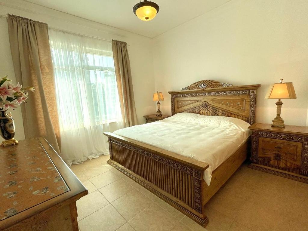 Дубай: Luxury, Spacious, Beachfront, 3BD Apartment with private beach access!