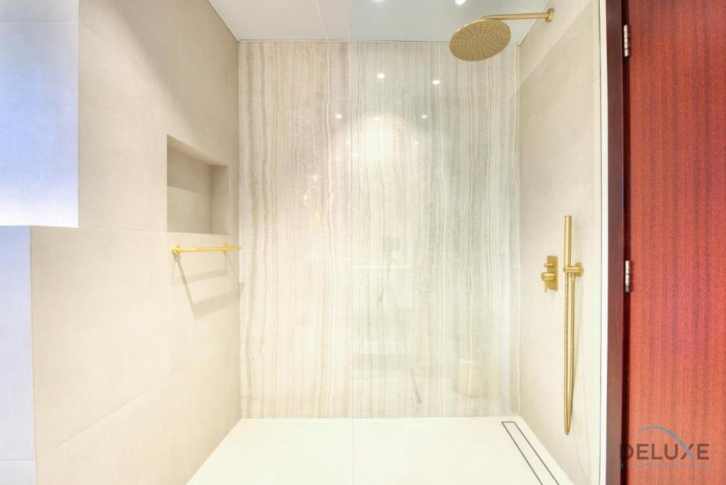 Дубай: Glamorous 1BR Apartment in Rimal 3 Jumeirah Beach Residence by Deluxe Holiday Homes