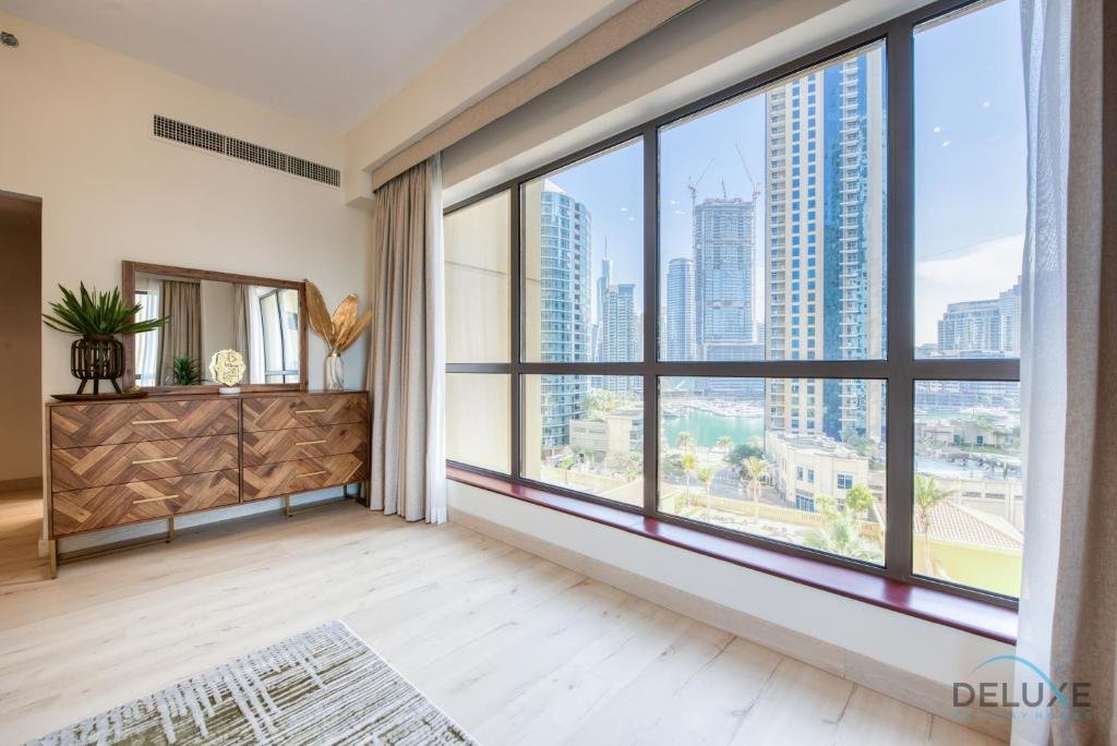 Дубай: Glamorous 1BR Apartment in Rimal 3 Jumeirah Beach Residence by Deluxe Holiday Homes