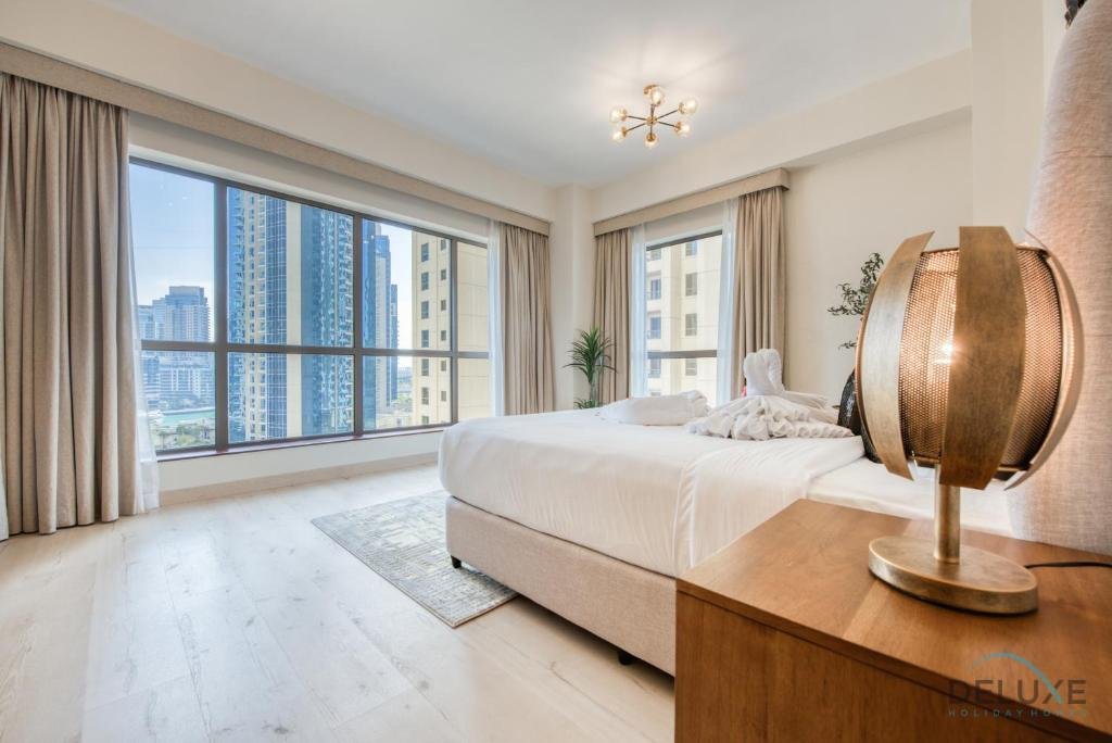 Дубай: Glamorous 1BR Apartment in Rimal 3 Jumeirah Beach Residence by Deluxe Holiday Homes
