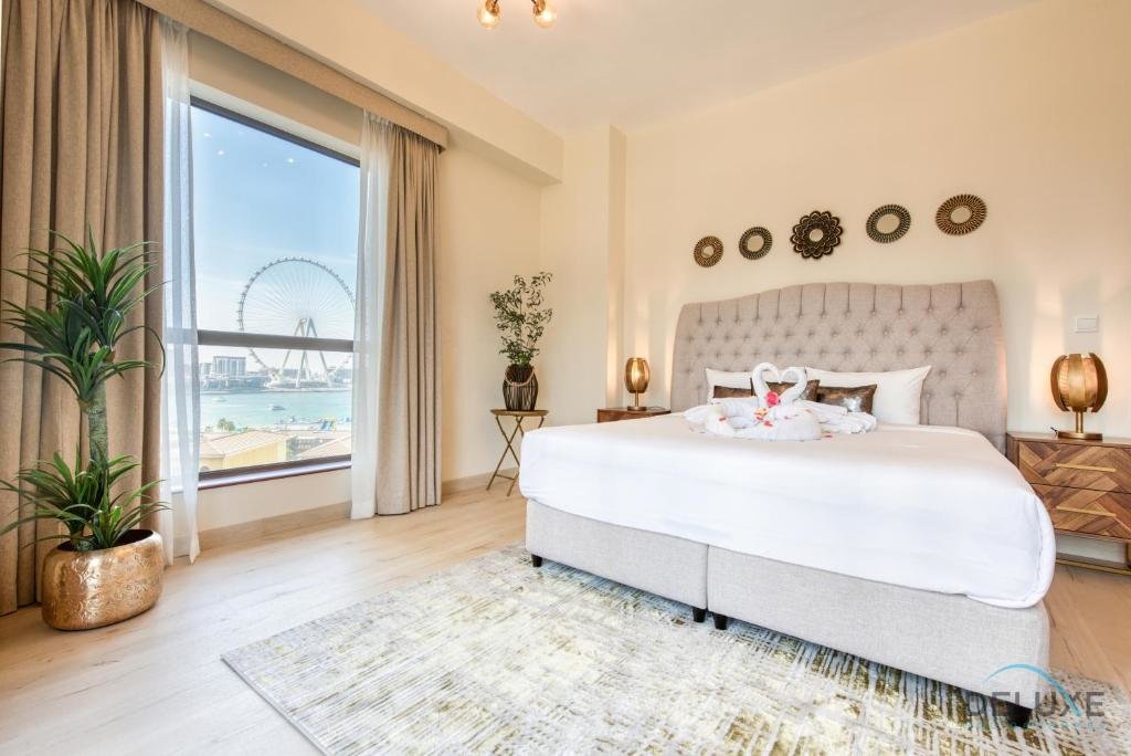 Дубай: Glamorous 1BR Apartment in Rimal 3 Jumeirah Beach Residence by Deluxe Holiday Homes