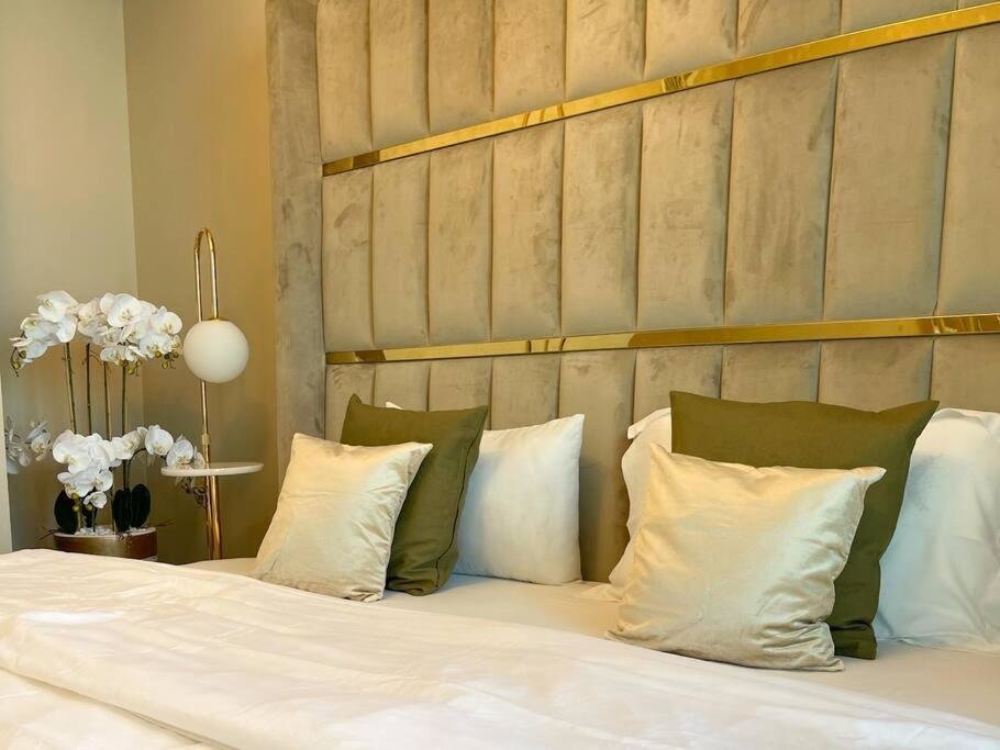 Дубай: FIRST CLASS 2BR with full DUBAI DOWNTOWN SKYLINE view