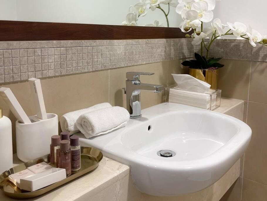 Дубай: FIRST CLASS 2BR with full DUBAI DOWNTOWN SKYLINE view
