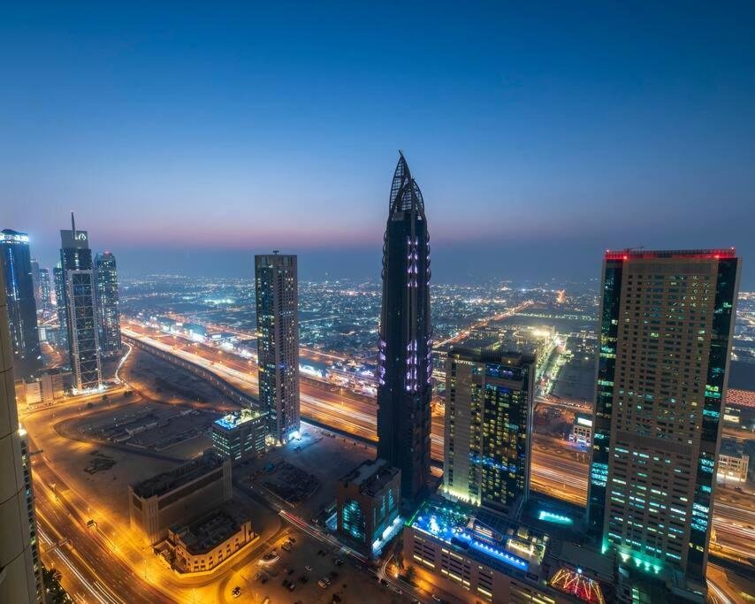 Дубай: FIRST CLASS 2BR with full DUBAI DOWNTOWN SKYLINE view