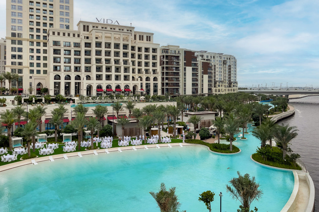 Дубай: Апартаменты Luxury 1BR at Vida Residences