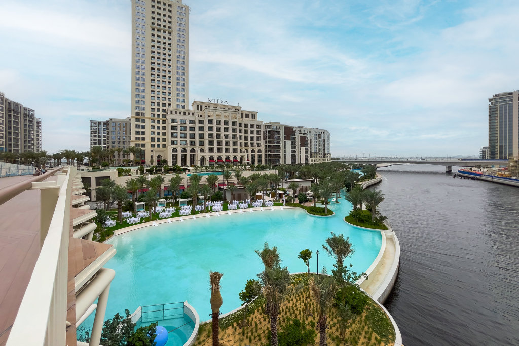 Дубай: Апартаменты Luxury 1BR at Vida Residences