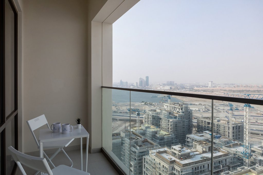 Дубай: Апартаменты Luxury 1BR at Vida Residences