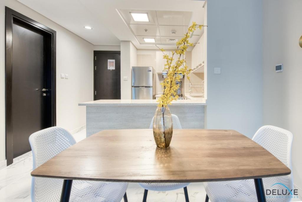 Дубай: Exceptional 1BR in MAG 5, Emaar South by Deluxe Holiday Homes