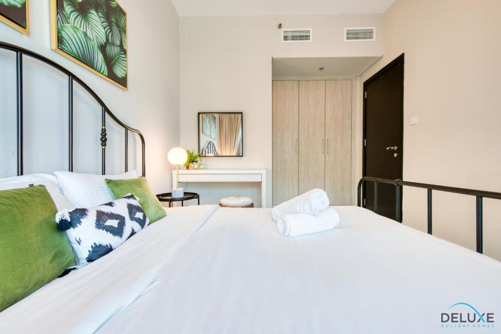 Дубай: Exceptional 1BR in MAG 5, Emaar South by Deluxe Holiday Homes