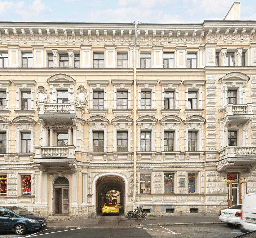 Санкт-Петербург: Гости Дома на улице Ломоносова
