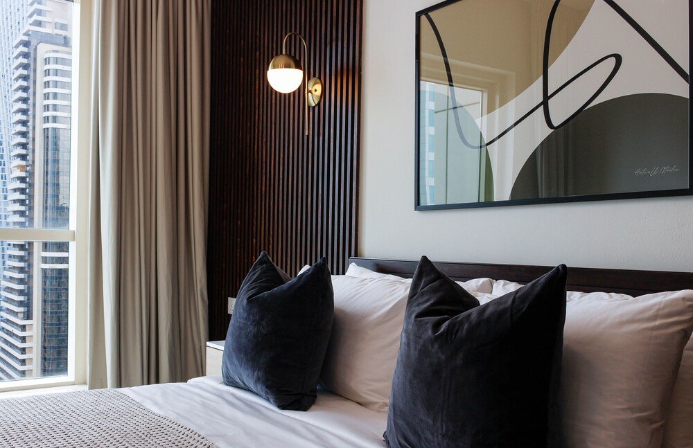 Дубай: Manzil - Stylish 2BR in Dubai Marina nr Dubai Eye
