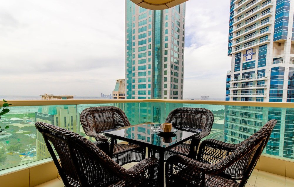 Дубай: Manzil - Stylish 2BR in Dubai Marina nr Dubai Eye
