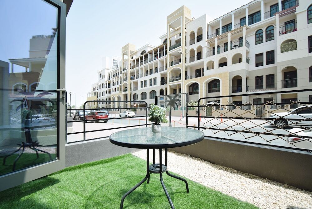 Дубай: JVC studio Joya Verde with terrace - 360 vacation