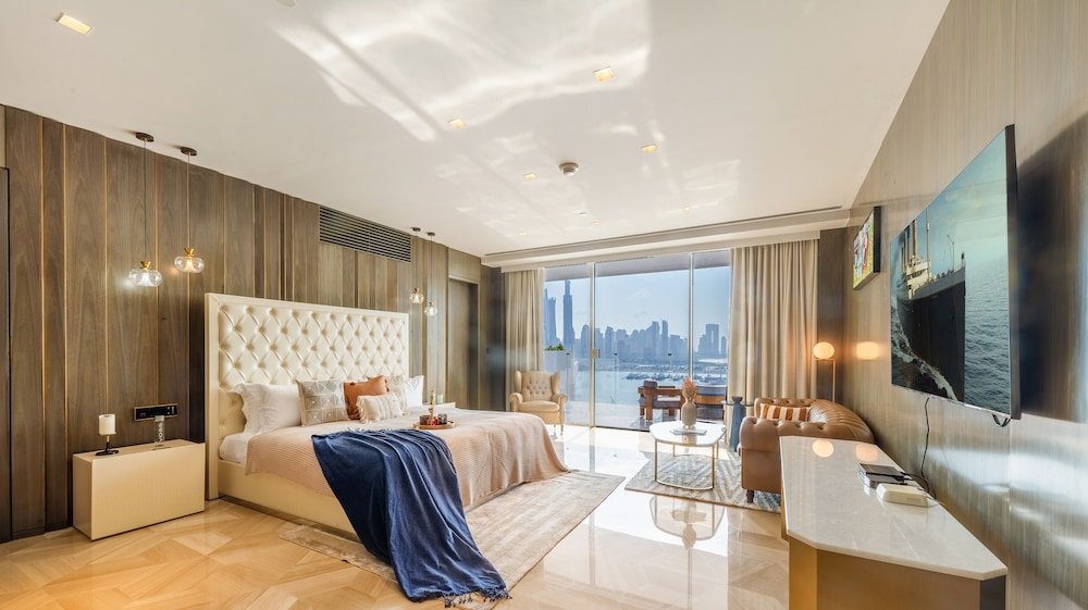 Дубай: Manzil - 4BR Penthouse | FIVE Palm | Private Pool
