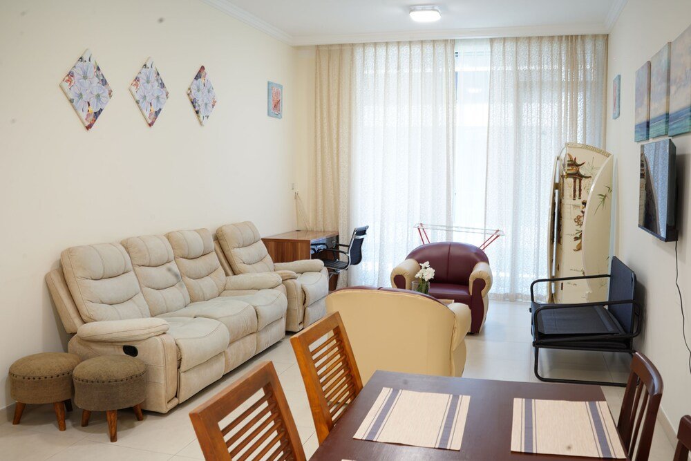 Дубай: 315 furnished 1BR apartments