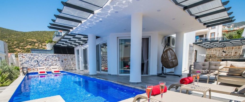 Исламлар: Villa Noname