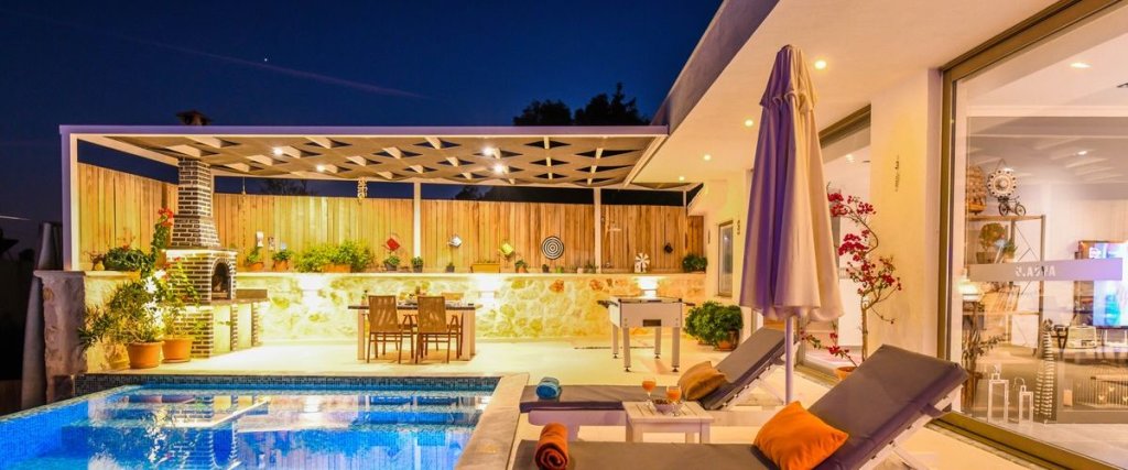 Исламлар: Villa Asia Kalkan