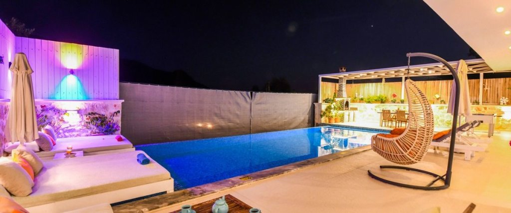 Исламлар: Villa Asia Kalkan