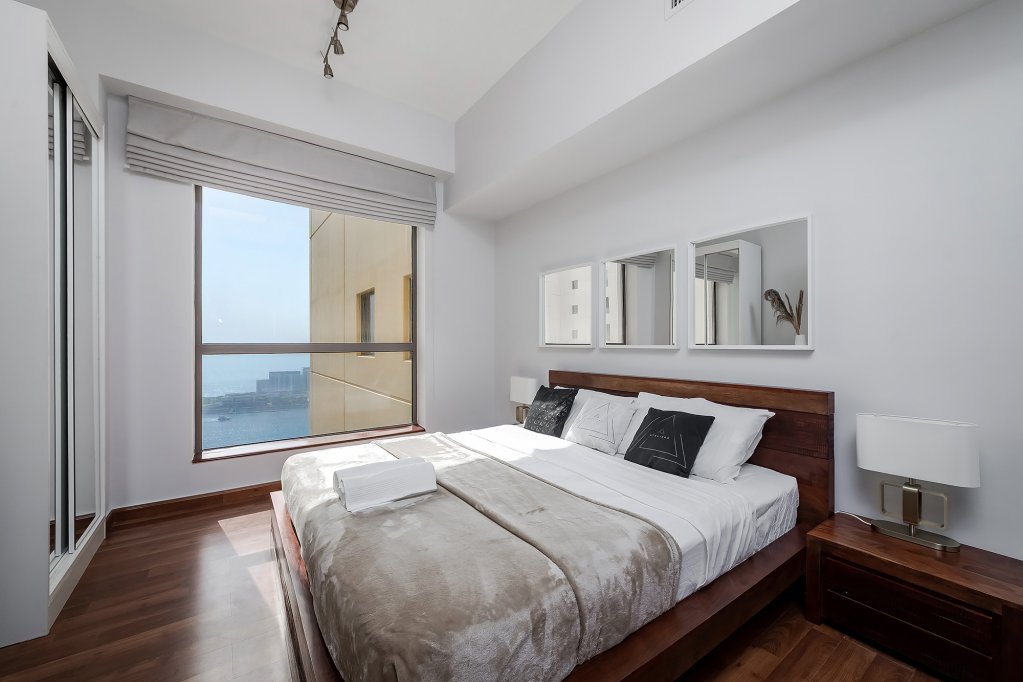 Дубай: Апартаменты Luxury 2BR at Rimal 3 with beautiful view