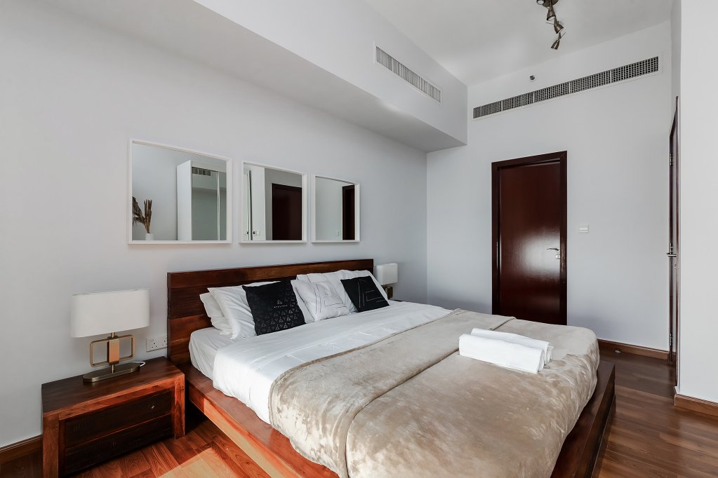 Дубай: Апартаменты Luxury 2BR at Rimal 3 with beautiful view