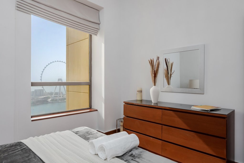 Дубай: Апартаменты Luxury 2BR at Rimal 3 with beautiful view