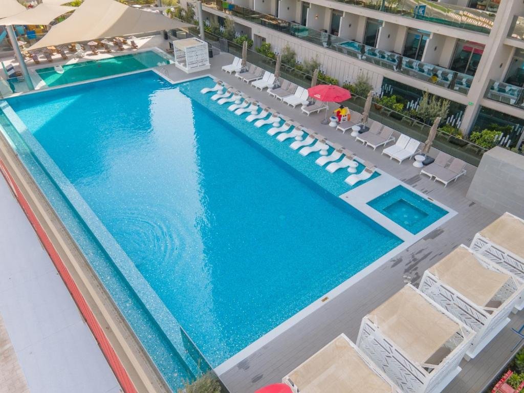 Дубай: Hometown Apartments - Studio in Business Bay with luxury facilities