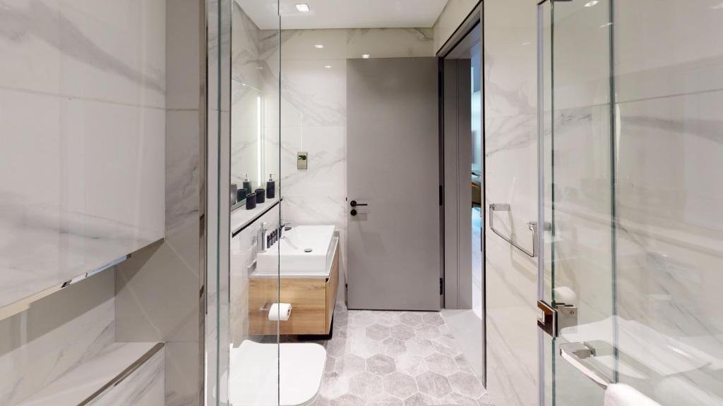Дубай: Hometown Apartments - Studio in Business Bay with luxury facilities