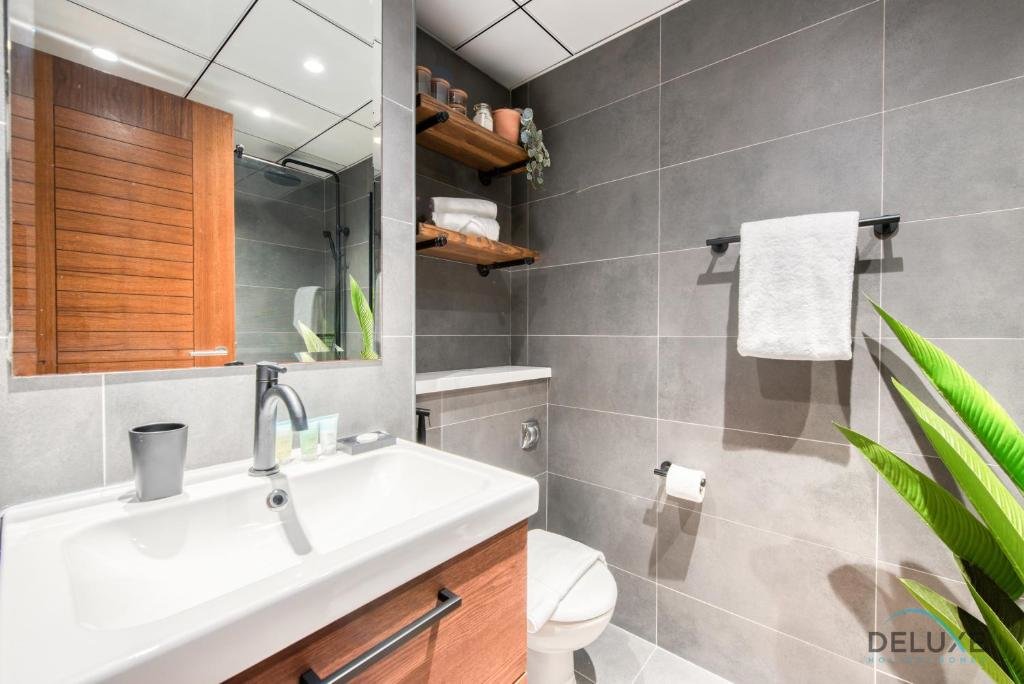 Дубай: Elegant 1BR at Al Sahab 2 Dubai Marina by Deluxe Holiday Homes