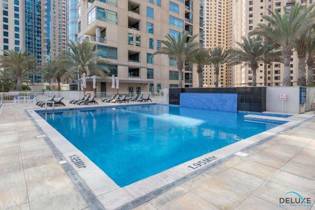 Дубай: Elegant 1BR at Al Sahab 2 Dubai Marina by Deluxe Holiday Homes