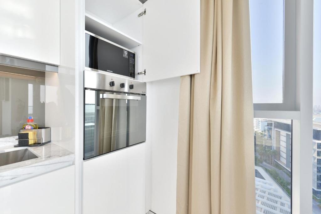 Дубай: Luxe 3 BR Oceanfront Apt with maids room in the heart of Bluewaters Island