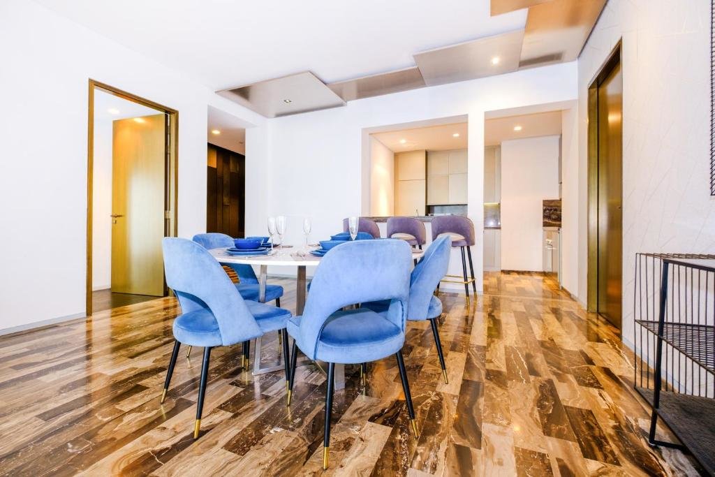 Дубай: LUX - Lavish Suite with Full Palm Jumeirah View 1