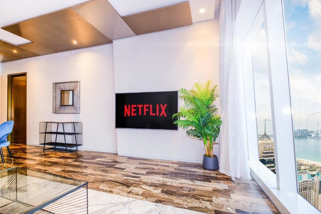 Дубай: LUX - Lavish Suite with Full Palm Jumeirah View 1