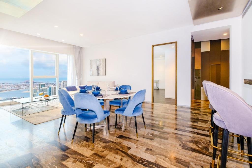 Дубай: LUX - Lavish Suite with Full Palm Jumeirah View 1