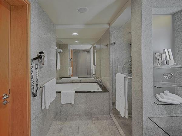 Дубай: Shangri La Dubai Apartments