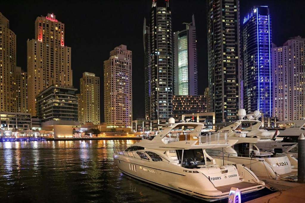 Дубай: SKY NEST HOLIDAY HOMES 1 bedroom Apartment dubai marina 2903
