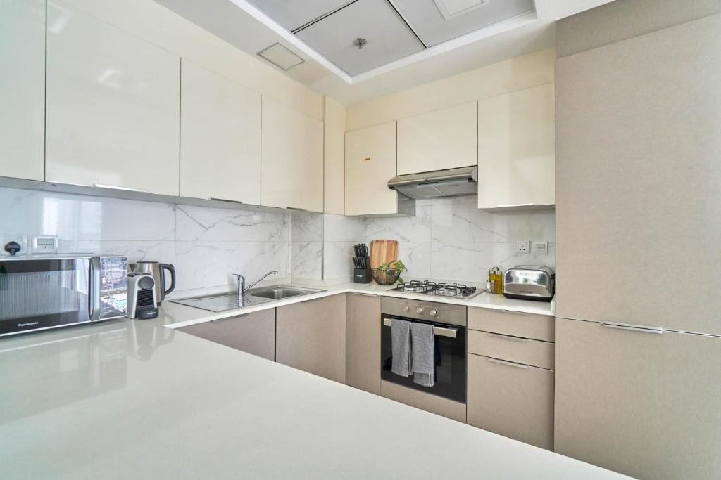 Дубай: Stella Stays Chic 2 BDR Dubai JVC Large Terrace