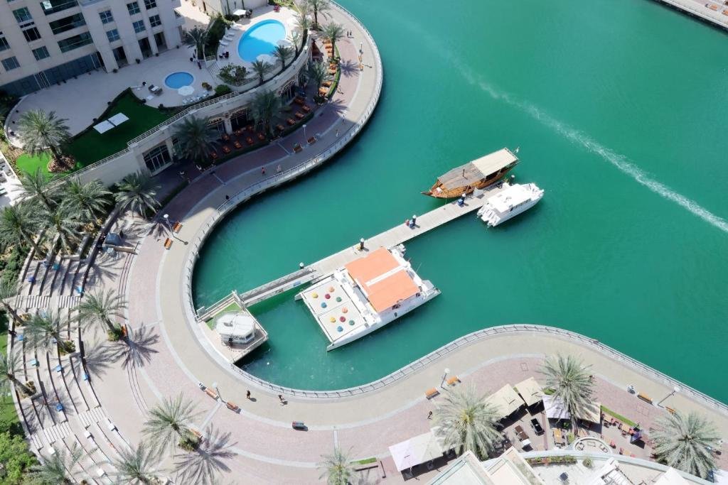 Дубай: Dubai Marina 3 Bedroom Suite with Full Marina View
