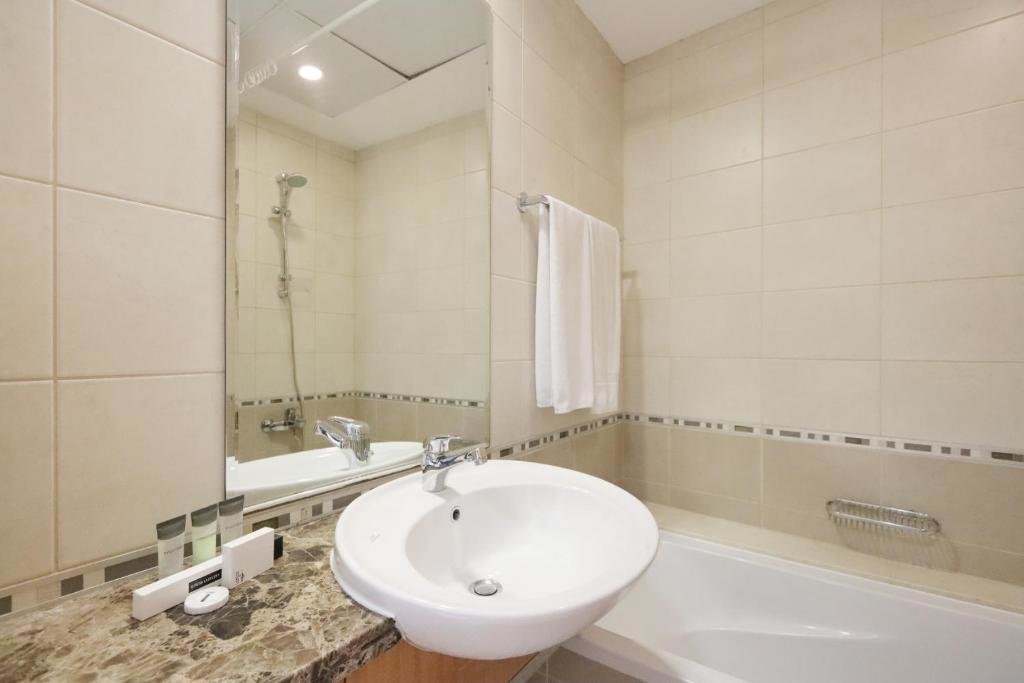 Дубай: Dubai Marina 3 Bedroom Suite with Full Marina View