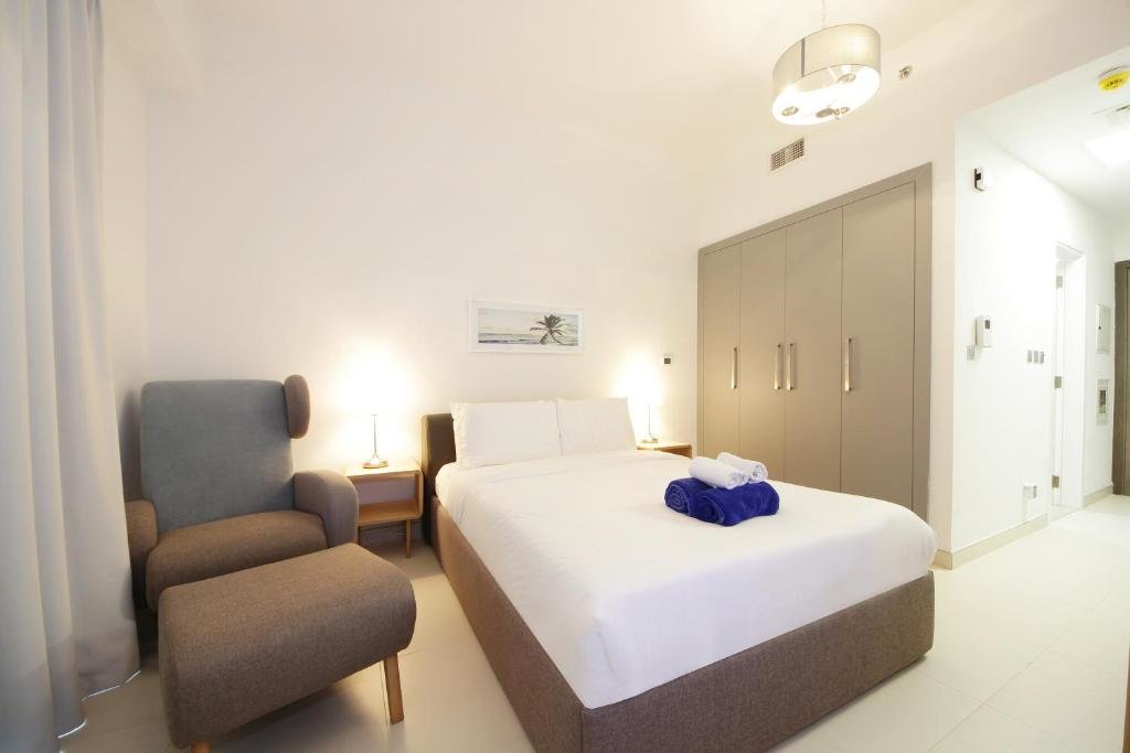 Дубай: New Arabian Apartment Al Furjan