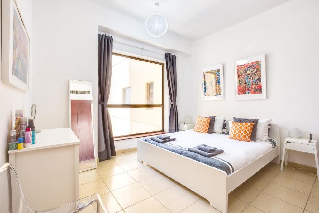 Дубай: Sea View 1BD apartment in front of The Beach JBR