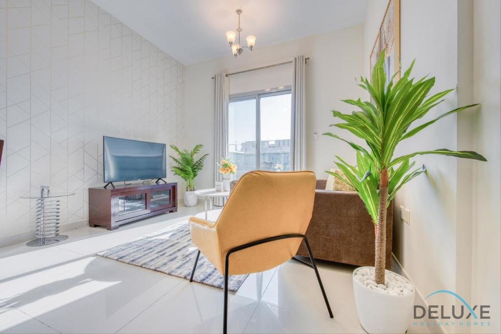 Дубай: Modern 2 BR Apartment at Elite Residences 7 Sports City by Deluxe Holiday Homes