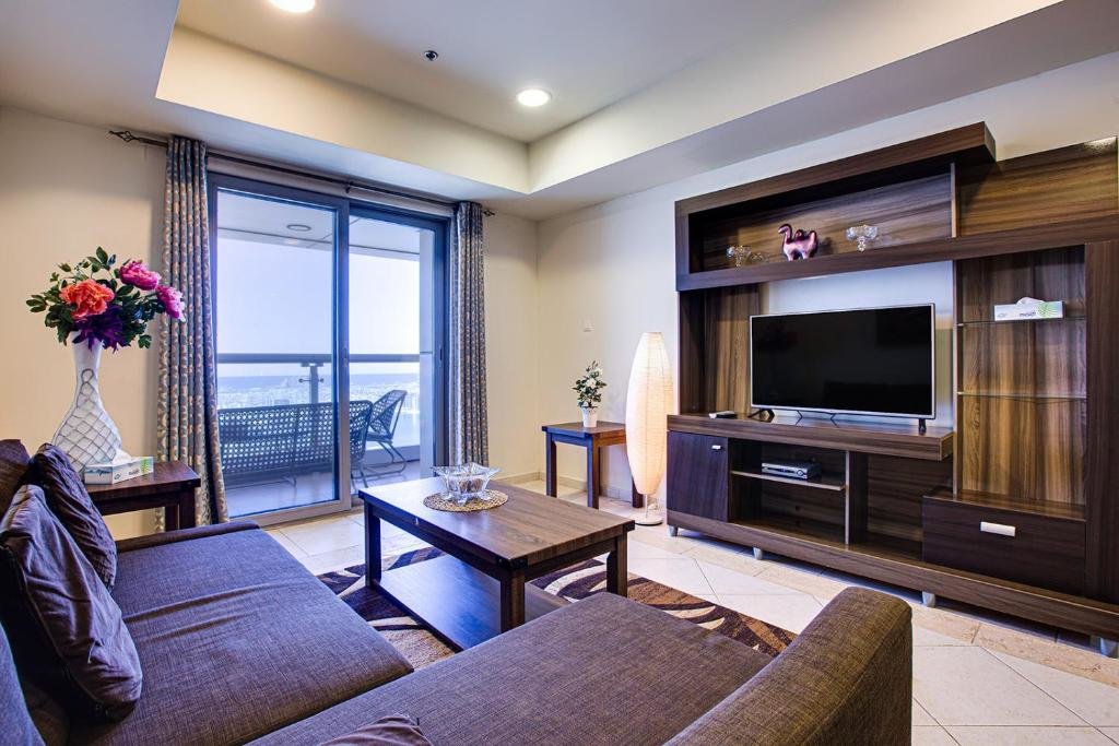 Дубай: Princess Tower Dubai Marina 2BD apartment